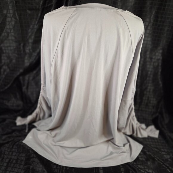 Fabletics Cashel Adjustable Long Sleeve Top - Picture 5 of 8